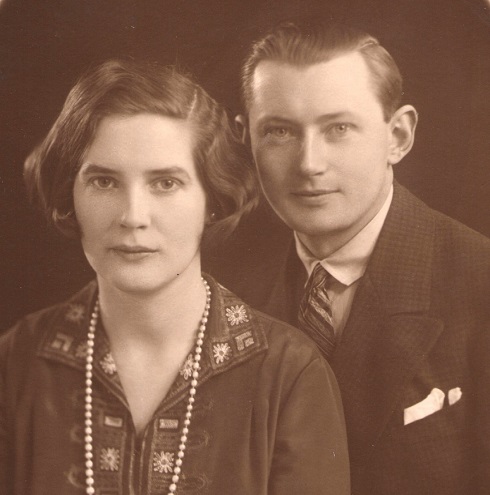 Stina och John 1930 skrev känsliga brev till varandra.