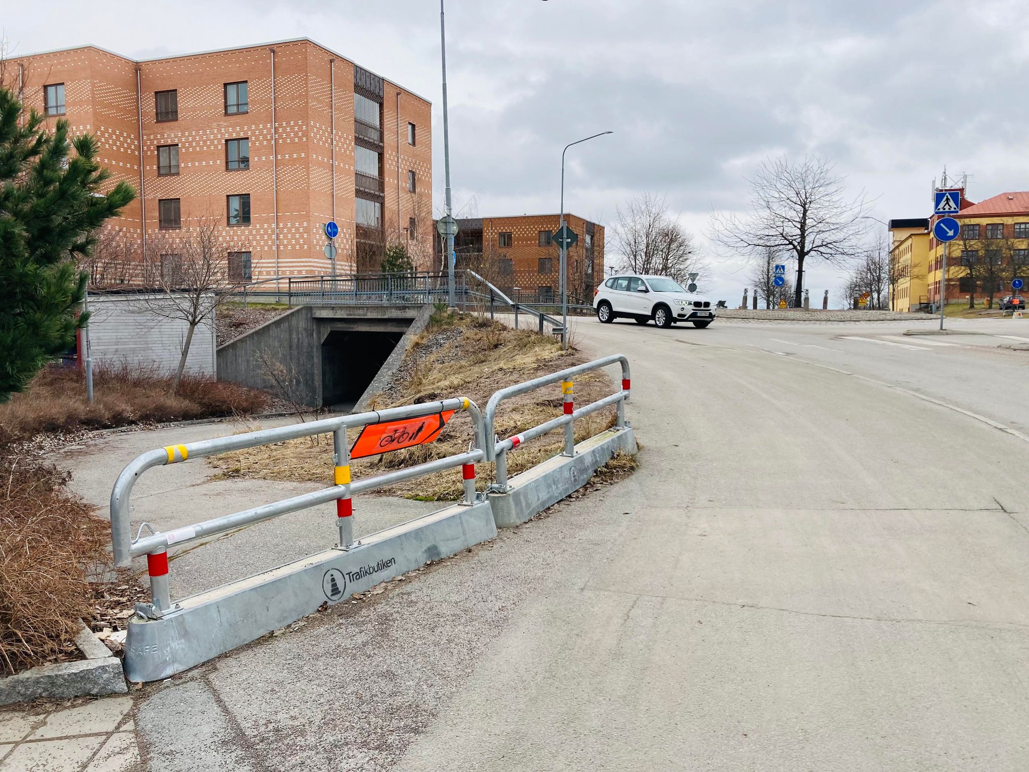 Gång/cykelväg i Kumla avstängd till 2026 - Sydnärkenytt