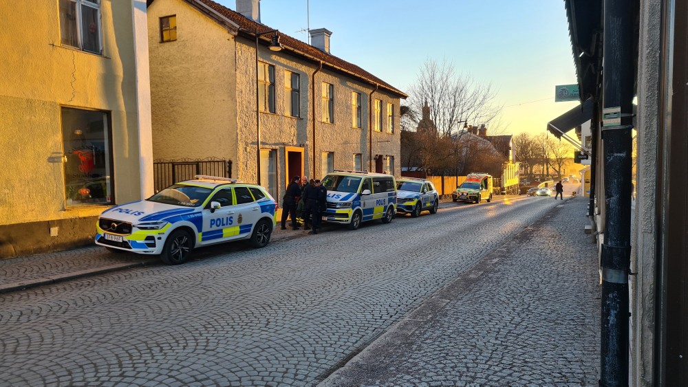 Bild från ett polisingripande i Askersund. Just nu saknar orten områdespoliser. Foto: Christian Vargahed