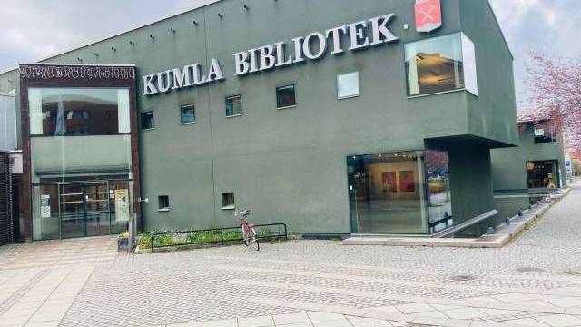 torget-sett-fr-n-stadshuset-p-80-talet-sydn-rkenytt