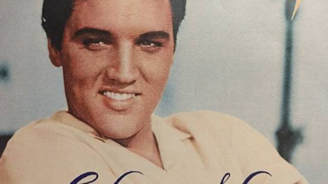 Elvis Presleys show och det keltiska bandet rock and roll turné.