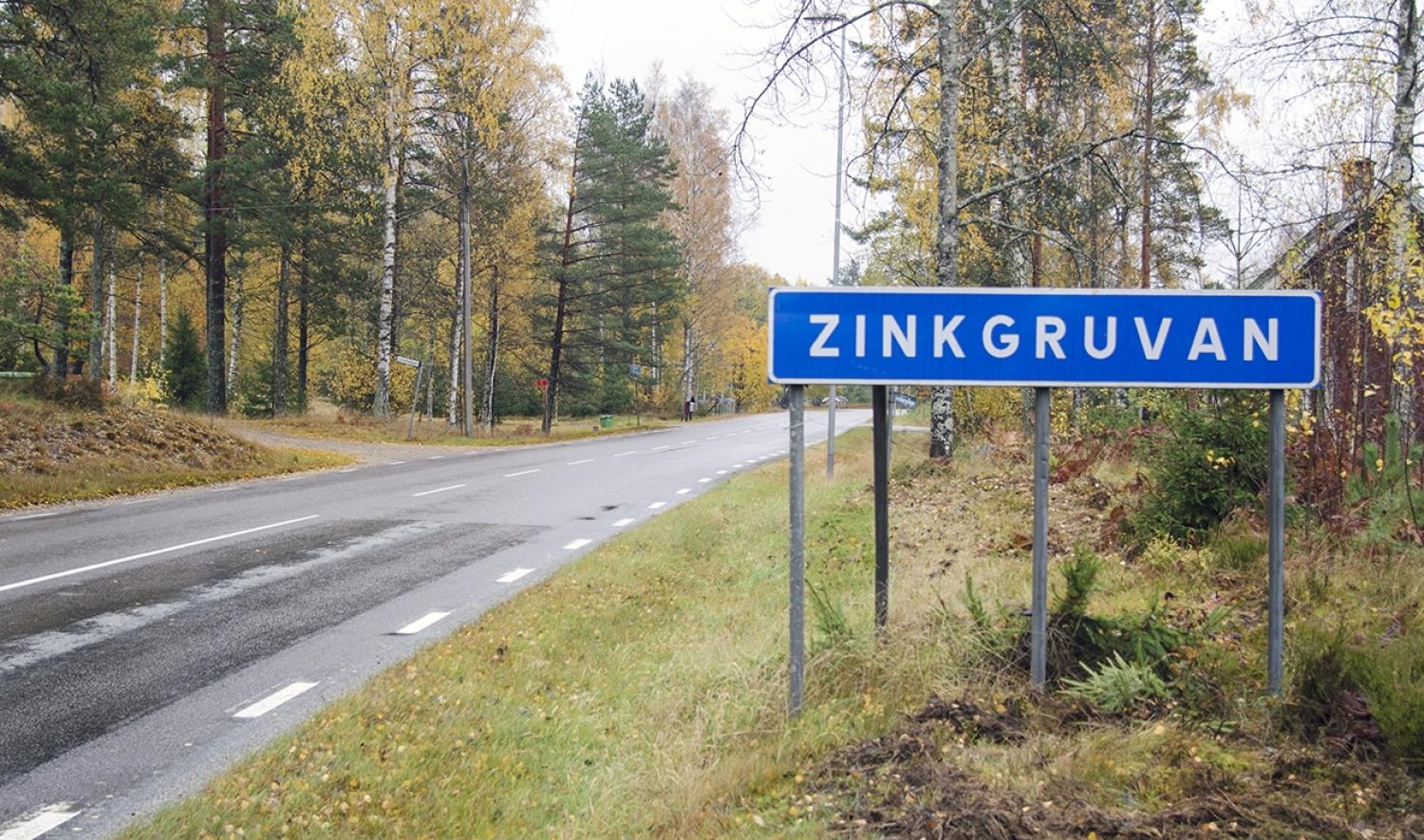 På en vägskylt står 